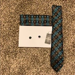 Men’s Ties Set 💰(MAKE AN OFFER)💰